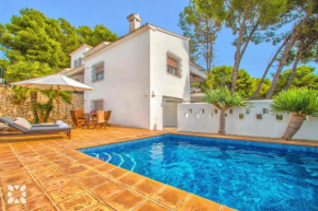 Villa Las Salinas by Abahana Villas